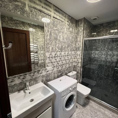 Location d’un appartement lumineux, 90 m², Batoumi, Géorgie