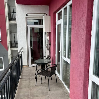 Location d’un appartement lumineux, 90 m², Batoumi, Géorgie