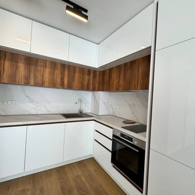 Rent of a bright two-room apartment in the city center, 60 m², Varna, Bulgaria