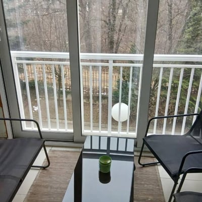 Alquiler de apartamento amplio de cuatro habitaciones, 105 m², Banovo Brdo, Belgrado, Serbia