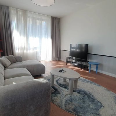 Аренда светлой трёхкомнатной квартиры в ЖК премиум-класса BW Quartet 2, 83 м², Белград, Сербия