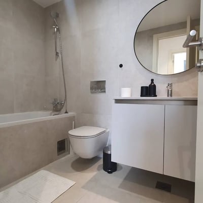 Alquiler de apartamento luminoso de tres habitaciones en el complejo residencial premium BW Quartet 2, 83 m², Belgrado, Serbia