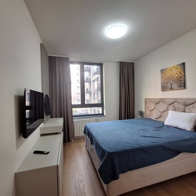 Rent of an absolutely new three-room apartment in the premium BW Sensa residential complex, 74 m², Belgrade, Serbia