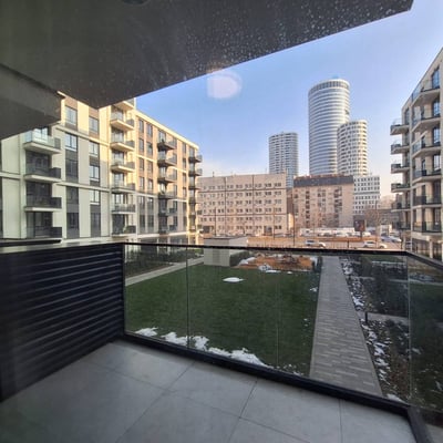 Rent of an absolutely new three-room apartment in the premium BW Sensa residential complex, 74 m², Belgrade, Serbia