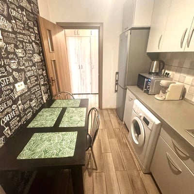 Location d’un bon appartement de deux pièces, secteur 6, proche du centre-ville, Bucarest, Roumanie