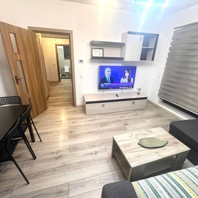 Alquiler de buen apartamento de dos habitaciones, Sector 6, cerca del centro de la ciudad, Bucarest, Rumanía