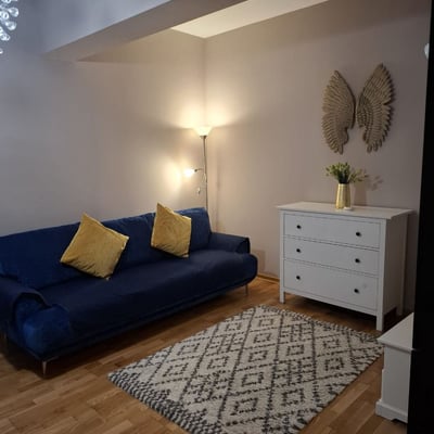 Location d’un appartement confortable de deux pièces, 55 m², quartier Inel I, Constanța, Roumanie