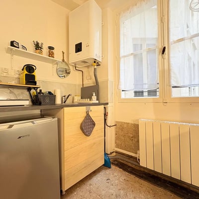 Rent of a renovated studio apartment, 14 m², Paris, 5th arrondissement, France