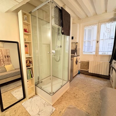 Аренда студии после ремонта, 14 м², Париж, 5-й округ, Франция