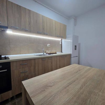 Аренда меблированной двухкомнатной квартиры, 50 м², Бухарест, сектор 3, Румыния