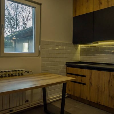 Location d’un appartement confortable de trois pièces, 87 m², Belgrade, Vračar, Serbie