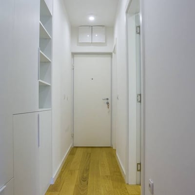Miete einer hellen Zweizimmerwohnung, 38 m², Belgrad, Serbien
