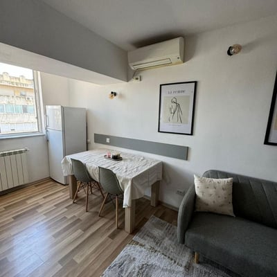 Location d’appartements confortables de deux pièces, 54 m², Constanța, Tomis 2, Roumanie