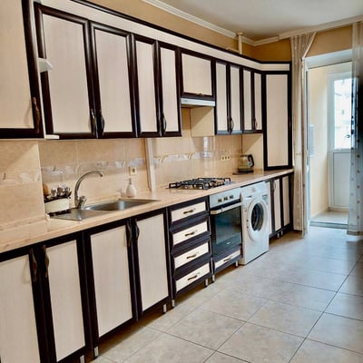 Miete einer warmen und gepflegten Einzimmerwohnung, 50 m², Chișinău, Stadtzentrum, Moldau