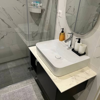 Alquiler de un apartamento de dos habitaciones en un complejo residencial premium, 53 m², Belgrado, Dorćol, Serbia