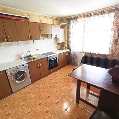 Аренда меблированной однокомнатной квартиры, 47 м², Кишинёв, Рышкановка, Молдова