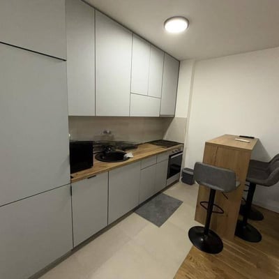 Аренда меблированной двухкомнатной квартиры, 55 м², Белград, Voždovac, Сербия