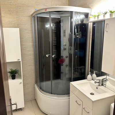 Rent of a cozy two-room apartment, 55 m², Bucharest, Sector 4, Romania