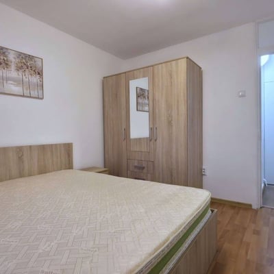 Rent of a comfortable two-room apartment, 51 m², Bucharest, Sector 4, Romania