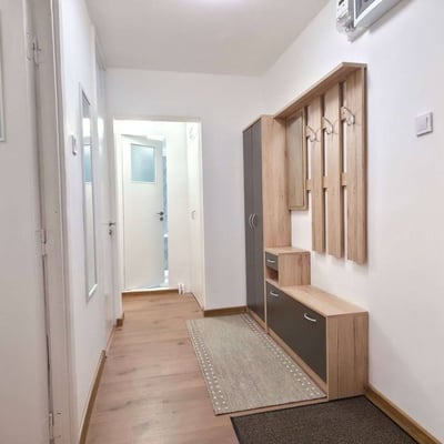 Аренда комфортной двухкомнатной квартиры, 51 м², Бухарест, сектор 4, Румыния