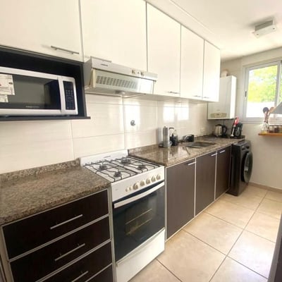 Rent of a cozy two-room apartment, 42 m², Buenos Aires, Caballito, Argentina