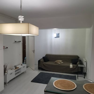 Rent of a furnished two-room apartment, 48 m², Bucharest, Sector 4, Romania