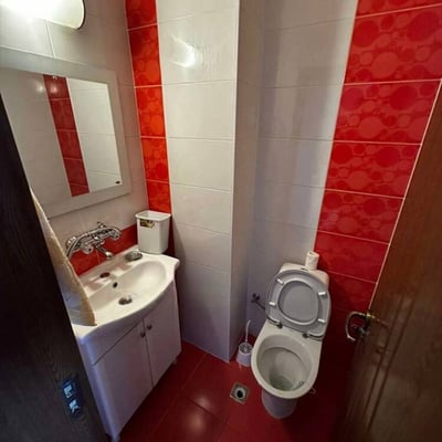 Alquiler de un apartamento amplio y luminoso, 113 m², Burgas, Bulgaria