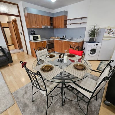 Аренда двухкомнатной квартиры рядом с морем, Бургас, Sarafovo, Болгария