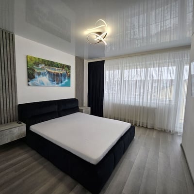 Alquiler de una villa cómoda de tres habitaciones, 120 m², Năvodari, Rumanía