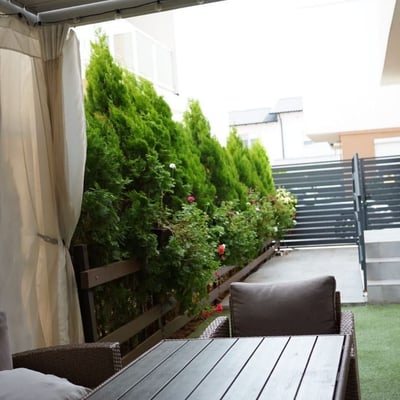 Alquiler de una villa cómoda de tres habitaciones, 120 m², Năvodari, Rumanía