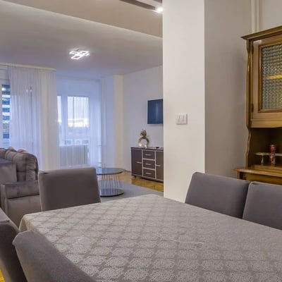 Rent of a comfortable three-room apartment, 70 m², Belgrade, New Belgrade, Serbia