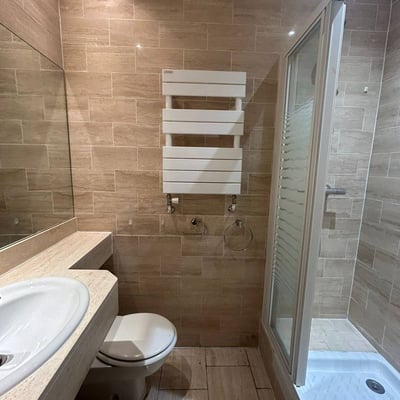 Rent of a spacious three-room apartment, 115 m², Paris, 16th arrondissement, France