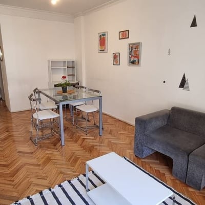 Аренда меблированной трёхкомнатной квартиры, Буэнос-Айрес, Monserrat, Аргентина