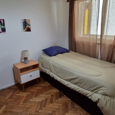 Аренда меблированной трёхкомнатной квартиры, Буэнос-Айрес, Monserrat, Аргентина