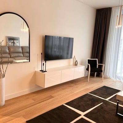 Alquiler de un apartamento completamente nuevo de dos habitaciones, 53 m², Belgrado, Belgrade Waterfront, Serbia