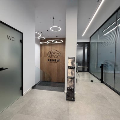 Rent of a stylish three-room apartment by the sea, 100 m², Varna, St. Constantine and Helena, Bulgaria