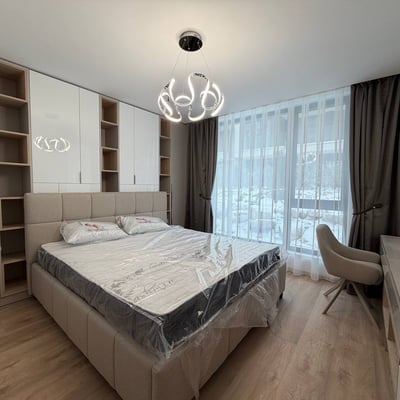 Location d’un appartement élégant de trois pièces en bord de mer, 100 m², Varna, Saint-Constantin-et-Hélène, Bulgarie