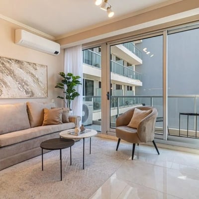 Rent of a modern and spacious three-room apartment with a balcony, 82 m², Buenos Aires, Recoleta, Argentina