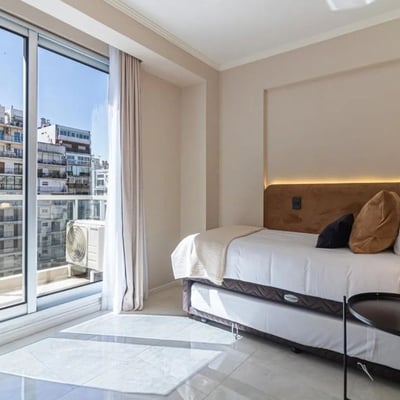 Rent of a modern and spacious three-room apartment with a balcony, 82 m², Buenos Aires, Recoleta, Argentina