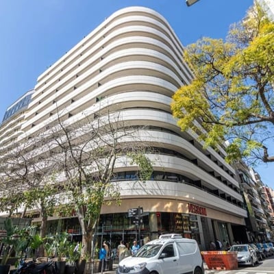 Rent of a modern and spacious three-room apartment with a balcony, 82 m², Buenos Aires, Recoleta, Argentina