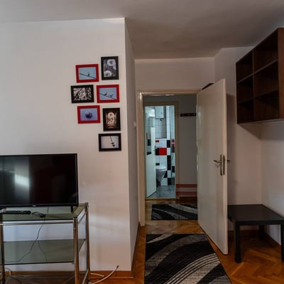 Rent of a two-room apartment in the historic city center, 42 m², Belgrade, Serbia