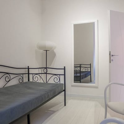 Rent of a bright three-room apartment near a park area, 70 m², Belgrade, Voždovac, Serbia