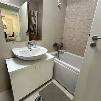 Rent of a furnished two-room apartment, 50 m², in a new building, Bucharest, Sector 3, Romania