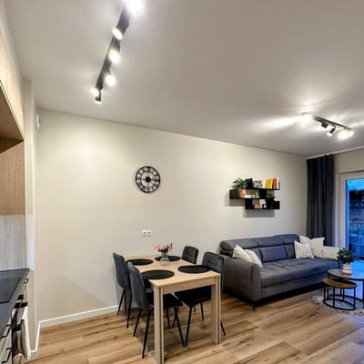 Rent of a modern three-room apartment, 50 m², in the Nadodrze area, Wrocław, Poland