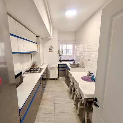 Аренда отличной двухкомнатной квартиры, сектор 6, Бухарест, Румыния