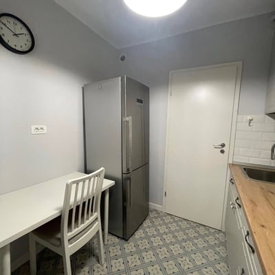 Rent of an excellent two-room apartment with a balcony, Sector 6, Bucharest, Romania