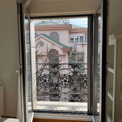 Miete einer hellen Dreizimmerwohnung mit 54 m² im Stadtzentrum, Belgrad, Serbien