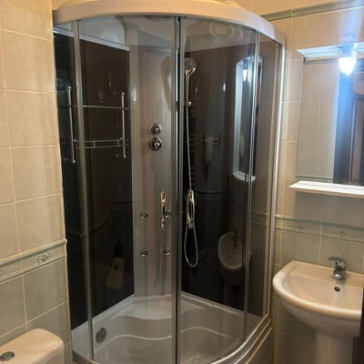 Rent of comfortable two-room apartments, 82 m², Faleză Nord, Constanța, Romania