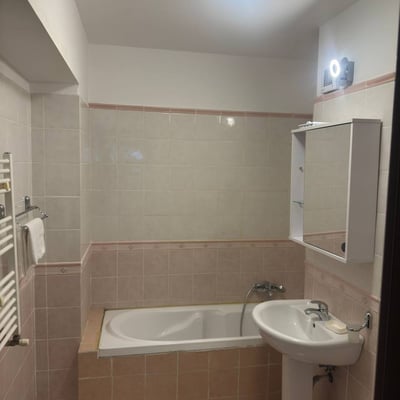 Rent of comfortable two-room apartments, 82 m², Faleză Nord, Constanța, Romania