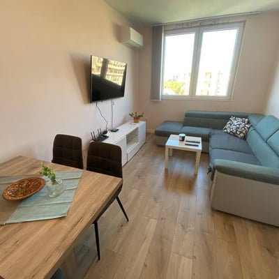 Rent of a modern two-room apartment in the Briz area, Varna, Bulgaria